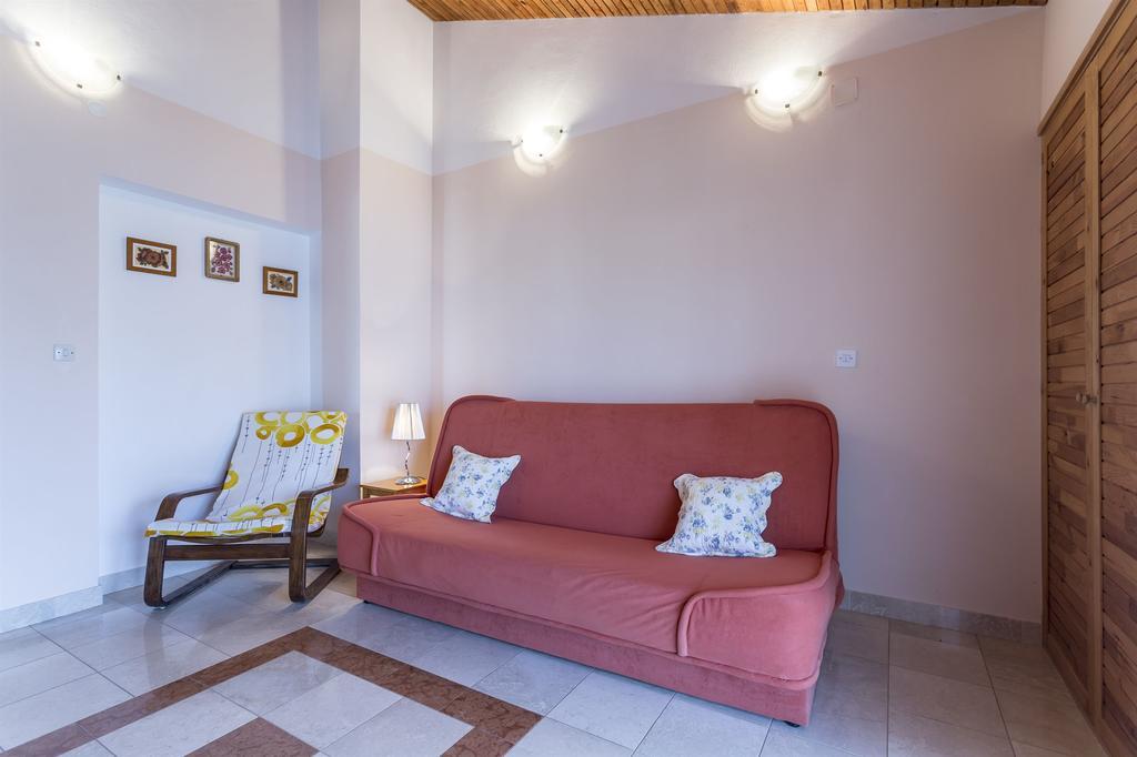Apartment Srecko Vinišće Dış mekan fotoğraf