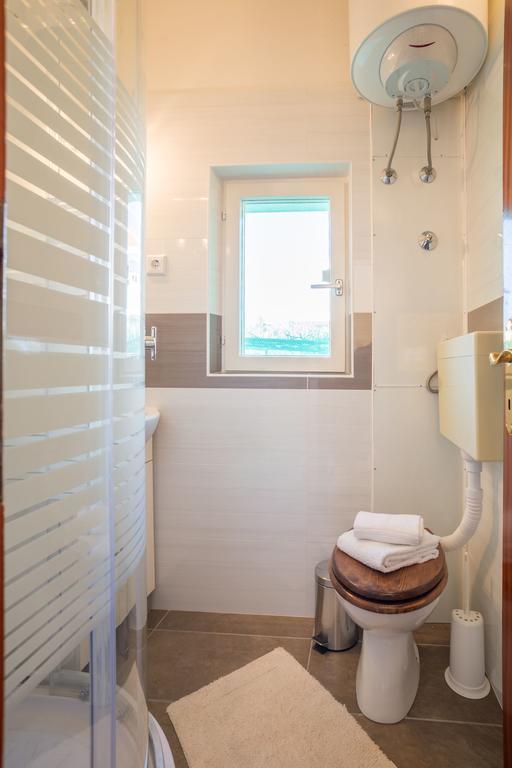 Apartment Srecko Vinišće Dış mekan fotoğraf